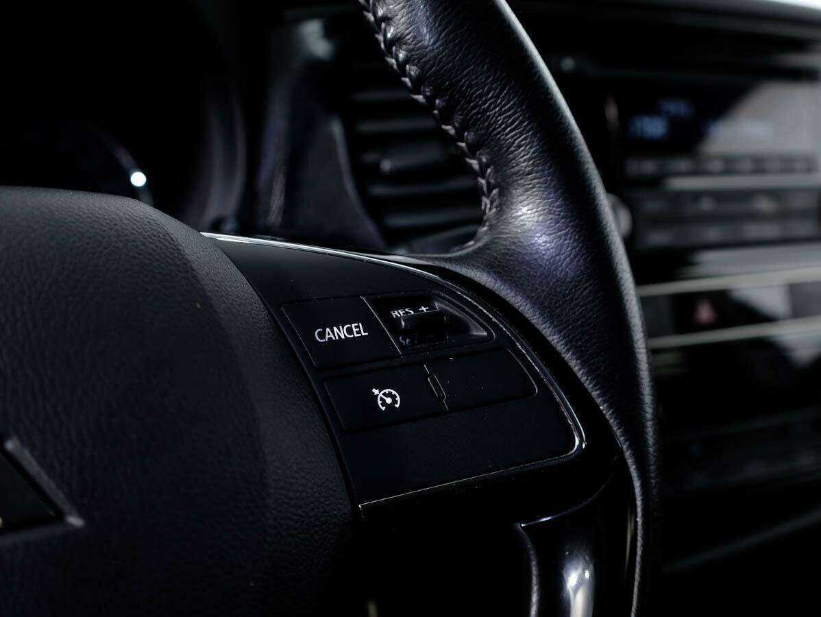 Mitsubishi Outlander с пробегом — 2018 год. Фото: #14