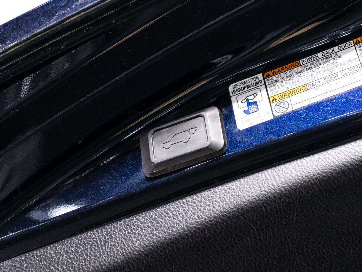 Toyota RAV4 с пробегом — 2018 год. Фото: #14