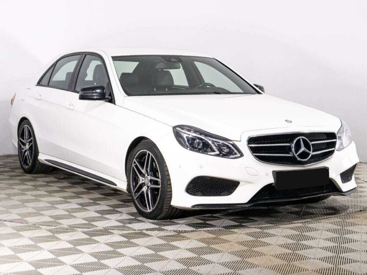 Mercedes-Benz E-Класс с пробегом — 2015 год. Фото: #2