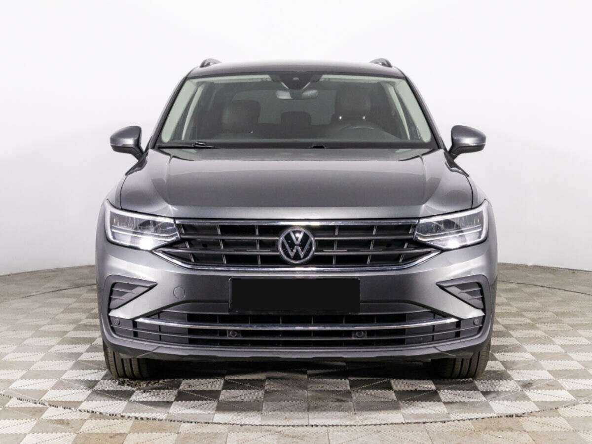 Volkswagen Tiguan с пробегом — 2021 год. Фото: #1