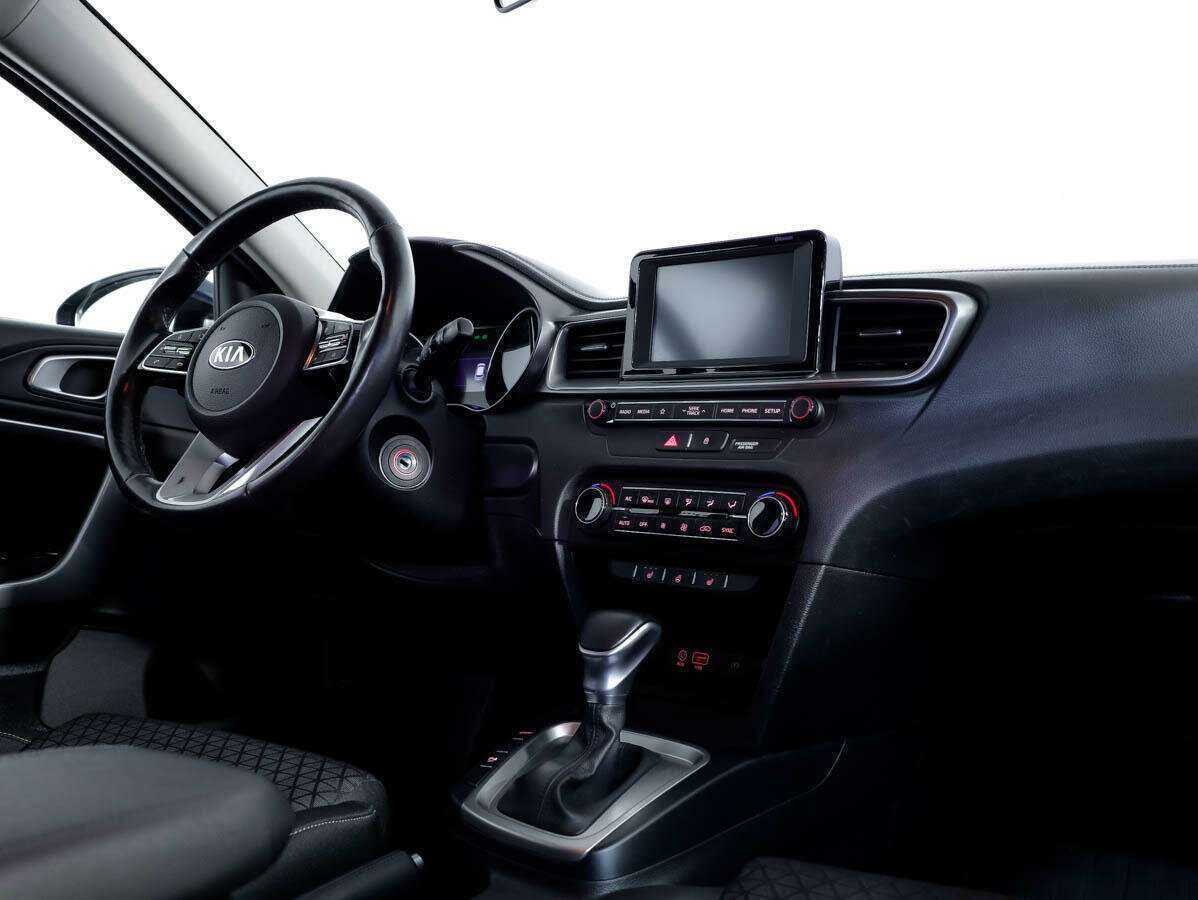 Kia Ceed с пробегом — 2019 год. Фото: #9