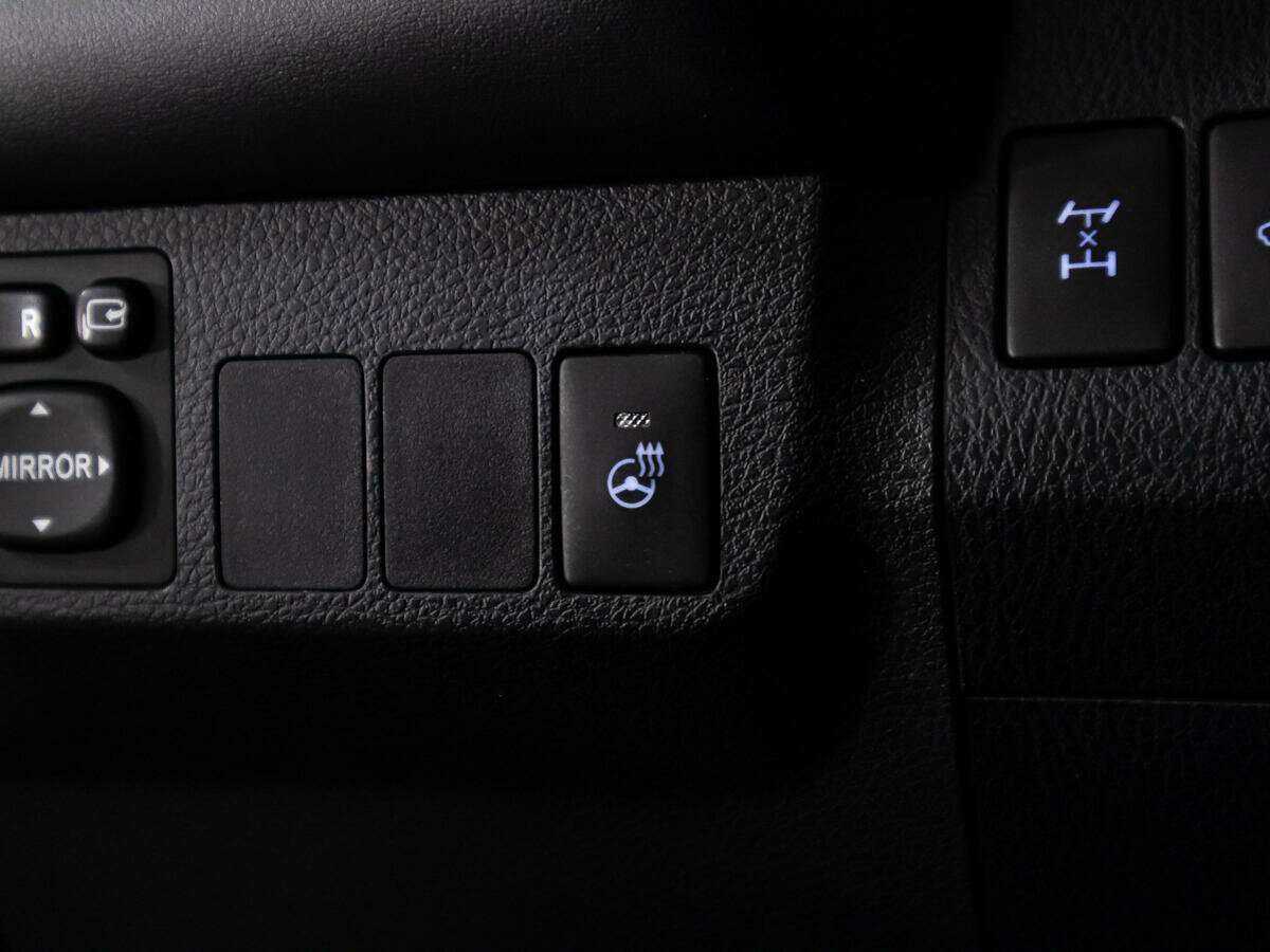 Toyota RAV4 с пробегом — 2018 год. Фото: #16