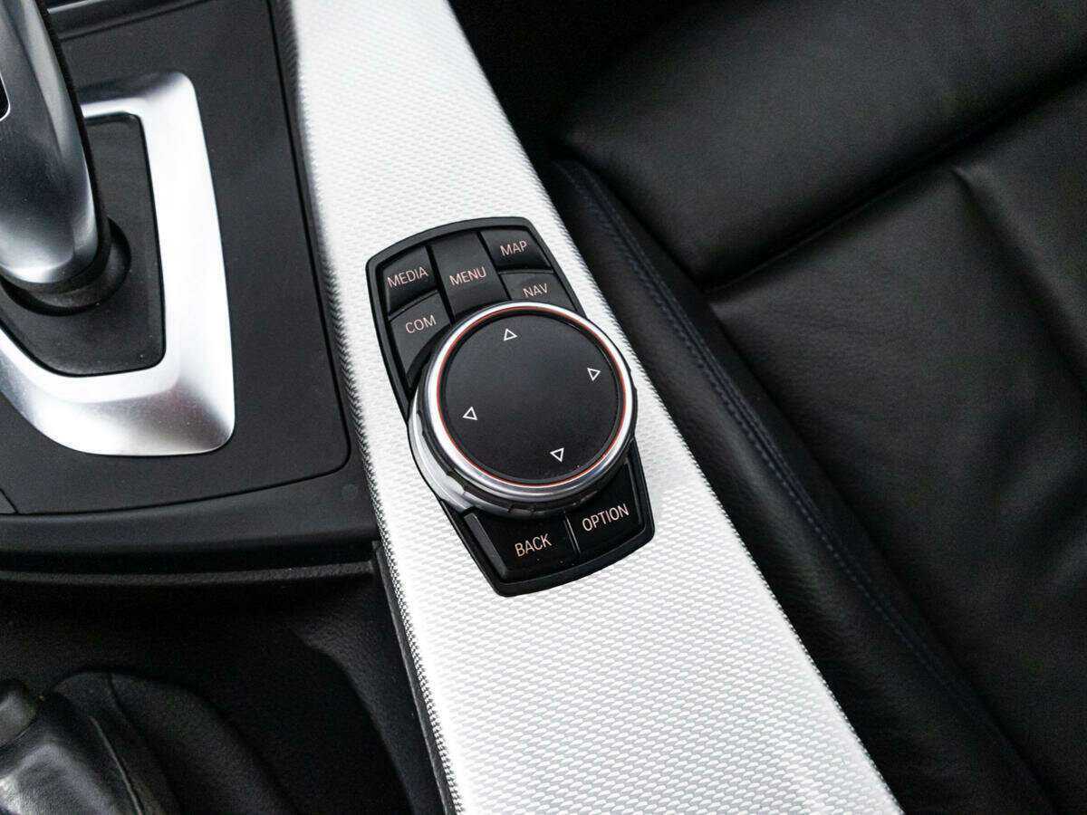 BMW 3 серии с пробегом — 2018 год. Фото: #16