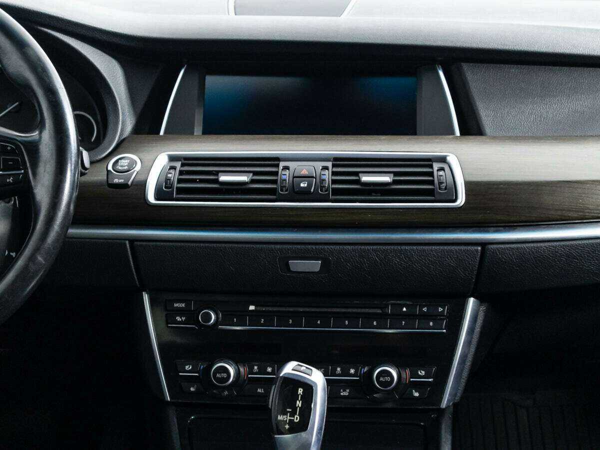 BMW 5 серии с пробегом — 2012 год. Фото: #11