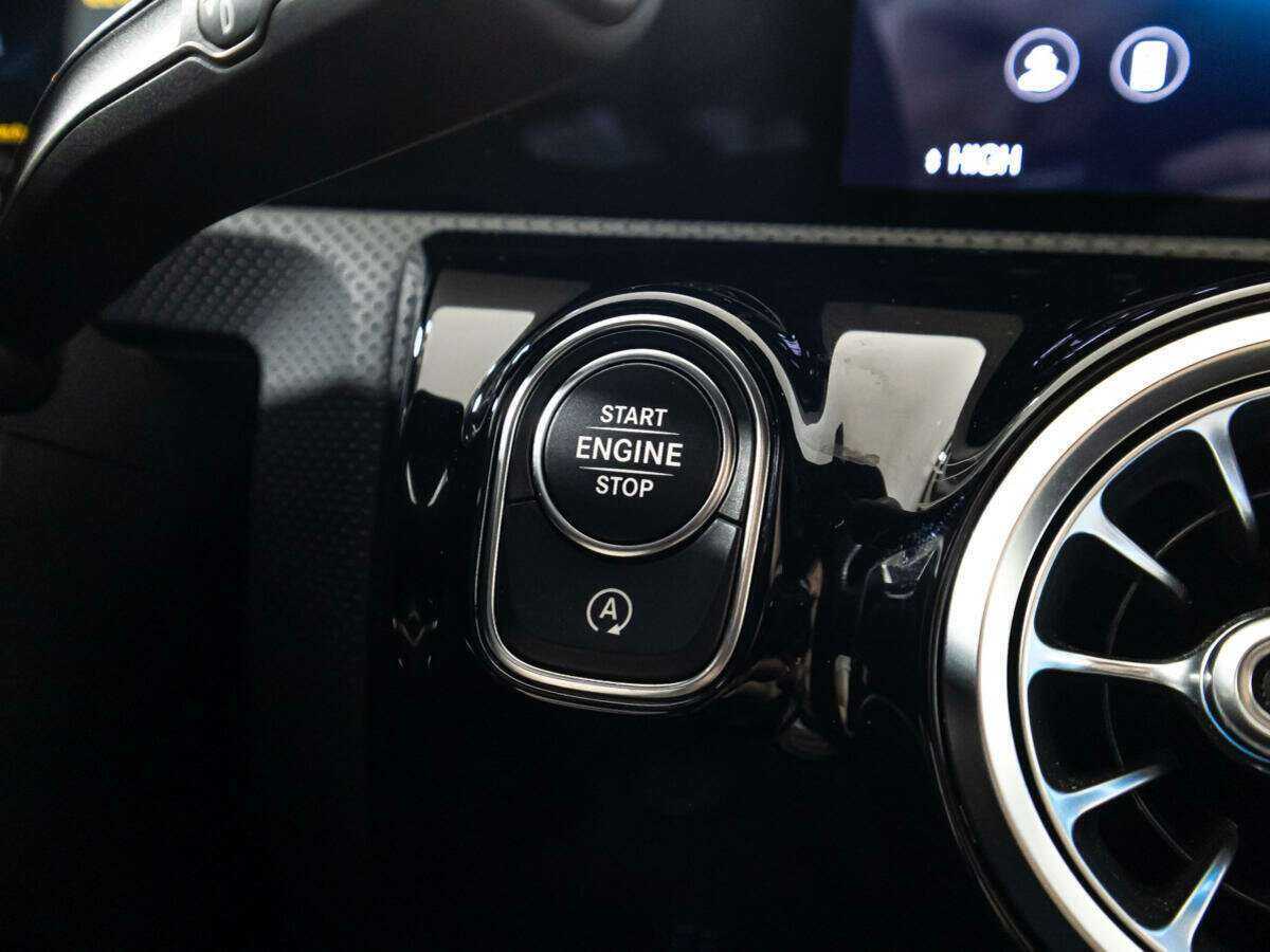 Mercedes-Benz A-Класс с пробегом — 2020 год. Фото: #17