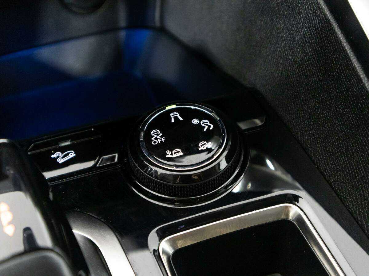 Peugeot 3008 с пробегом — 2018 год. Фото: #16