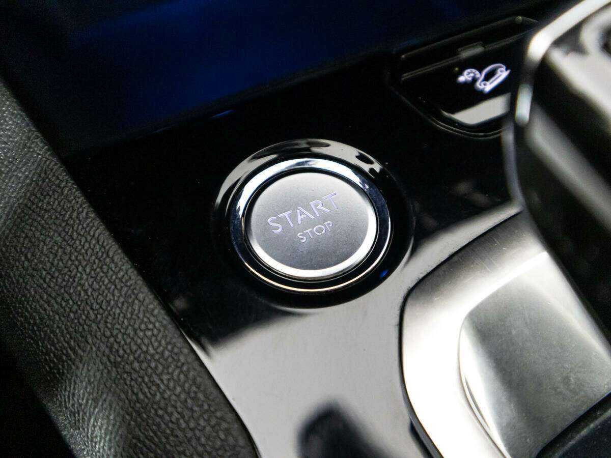 Peugeot 3008 с пробегом — 2018 год. Фото: #18