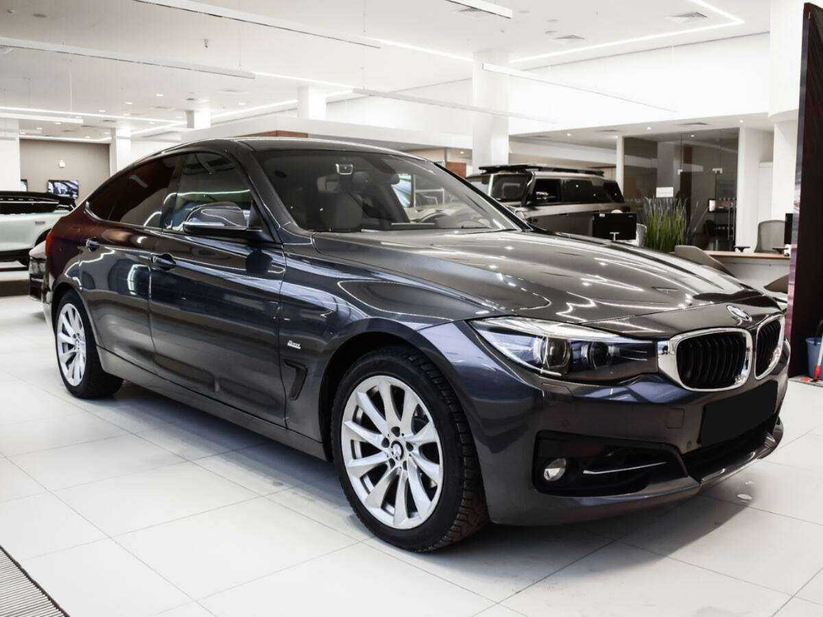 BMW 3 серии с пробегом — 2016 год. Фото: #1