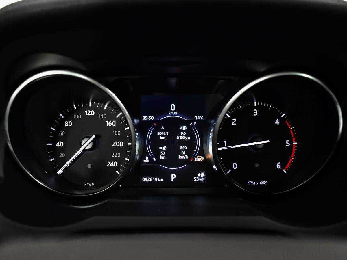 Land Rover Range Rover Evoque с пробегом — 2017 год. Фото: #8