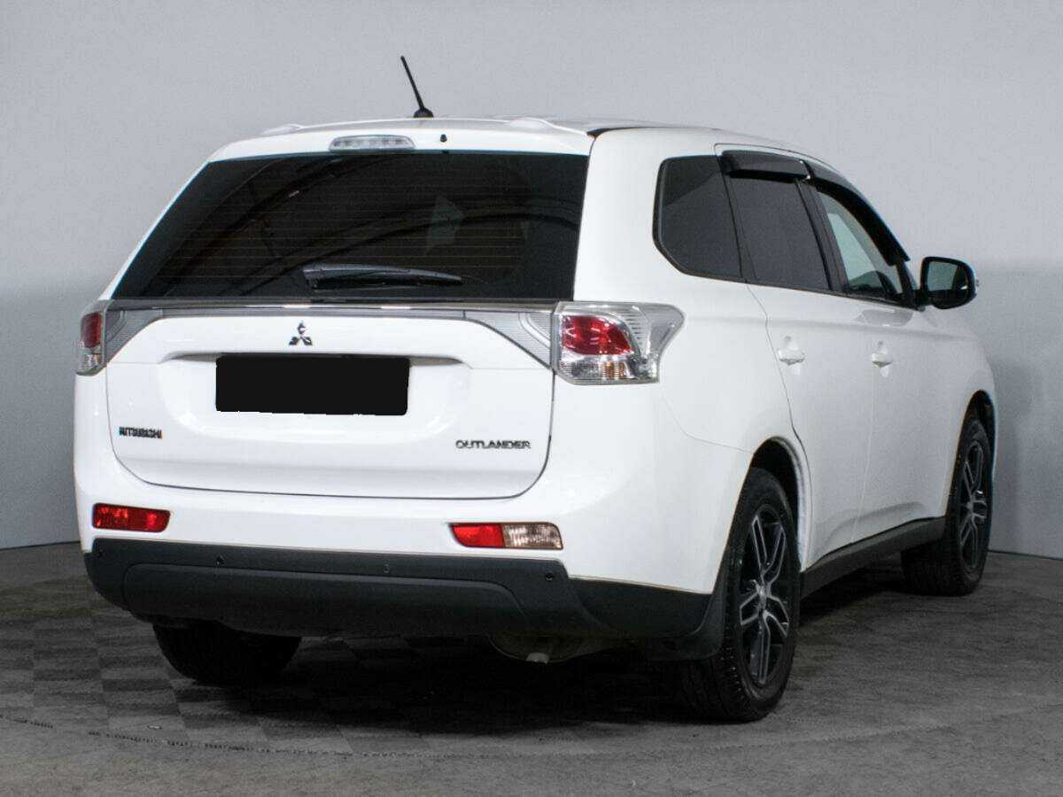 Mitsubishi Outlander с пробегом — 2014 год. Фото: #3