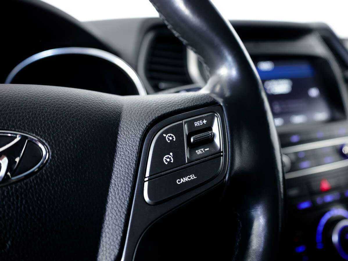 Hyundai Santa Fe с пробегом — 2017 год. Фото: #21