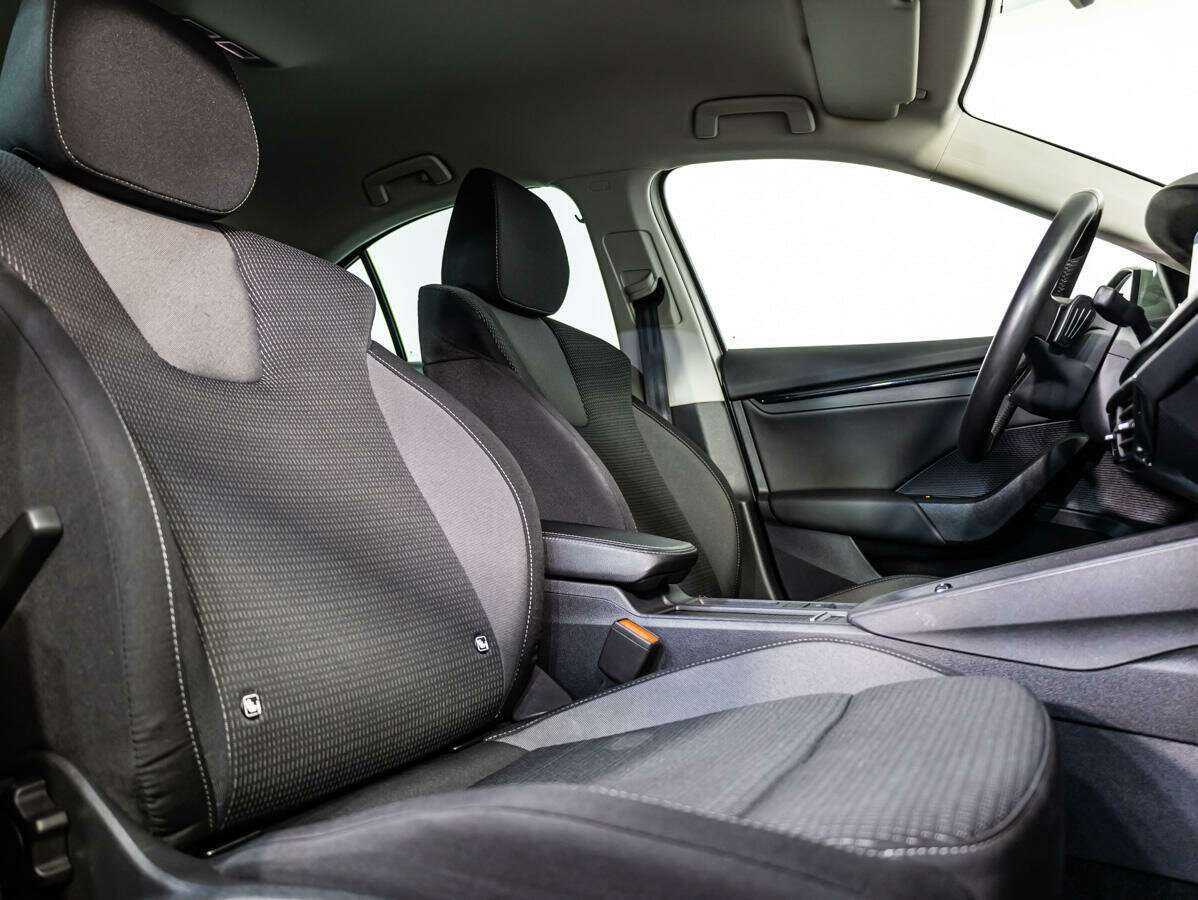 Skoda Octavia с пробегом — 2020 год. Фото: #9