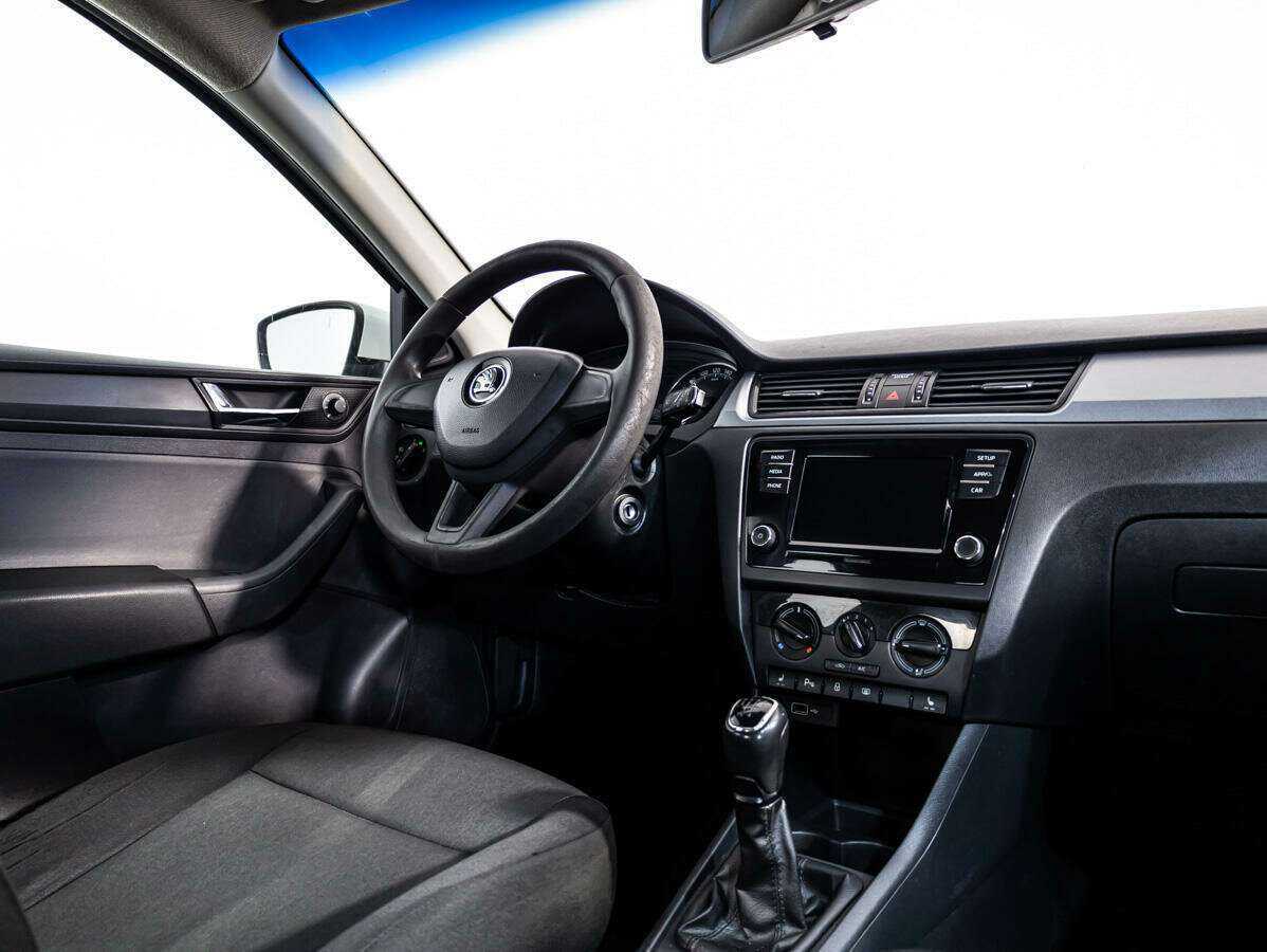 Skoda Rapid с пробегом — 2018 год. Фото: #7