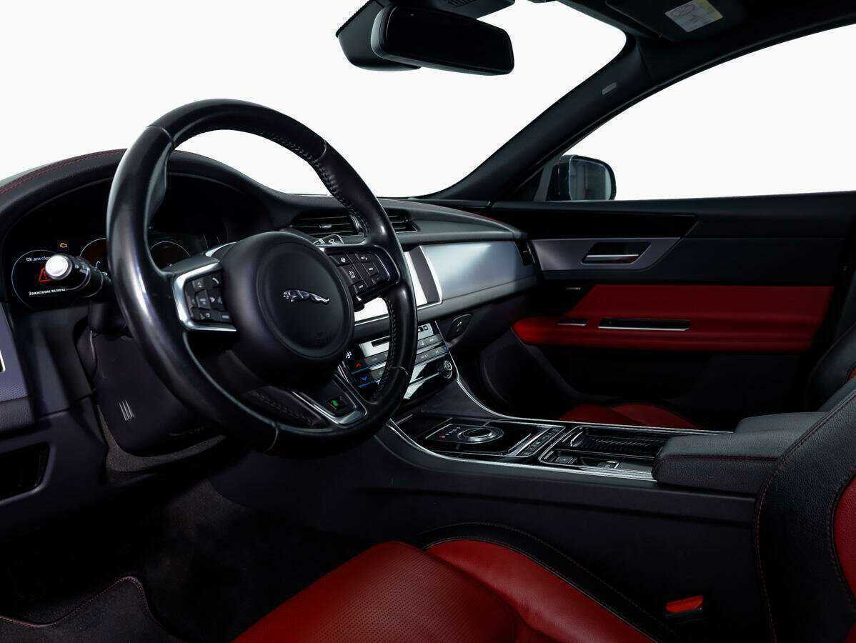 Jaguar XF с пробегом — 2017 год. Фото: #10