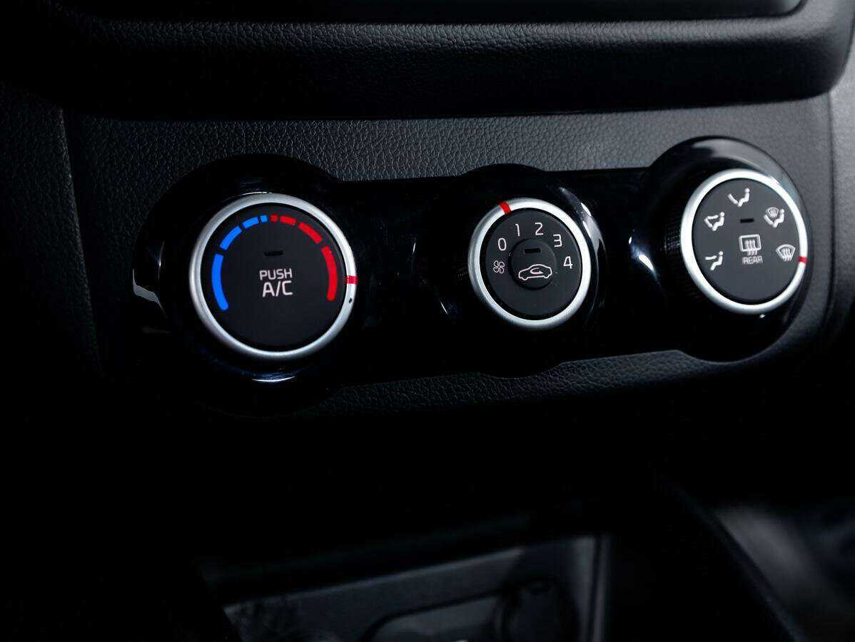 Kia Rio с пробегом — 2017 год. Фото: #15