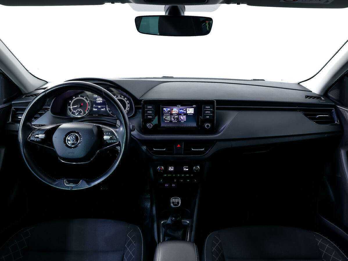 Skoda Rapid с пробегом — 2021 год. Фото: #7