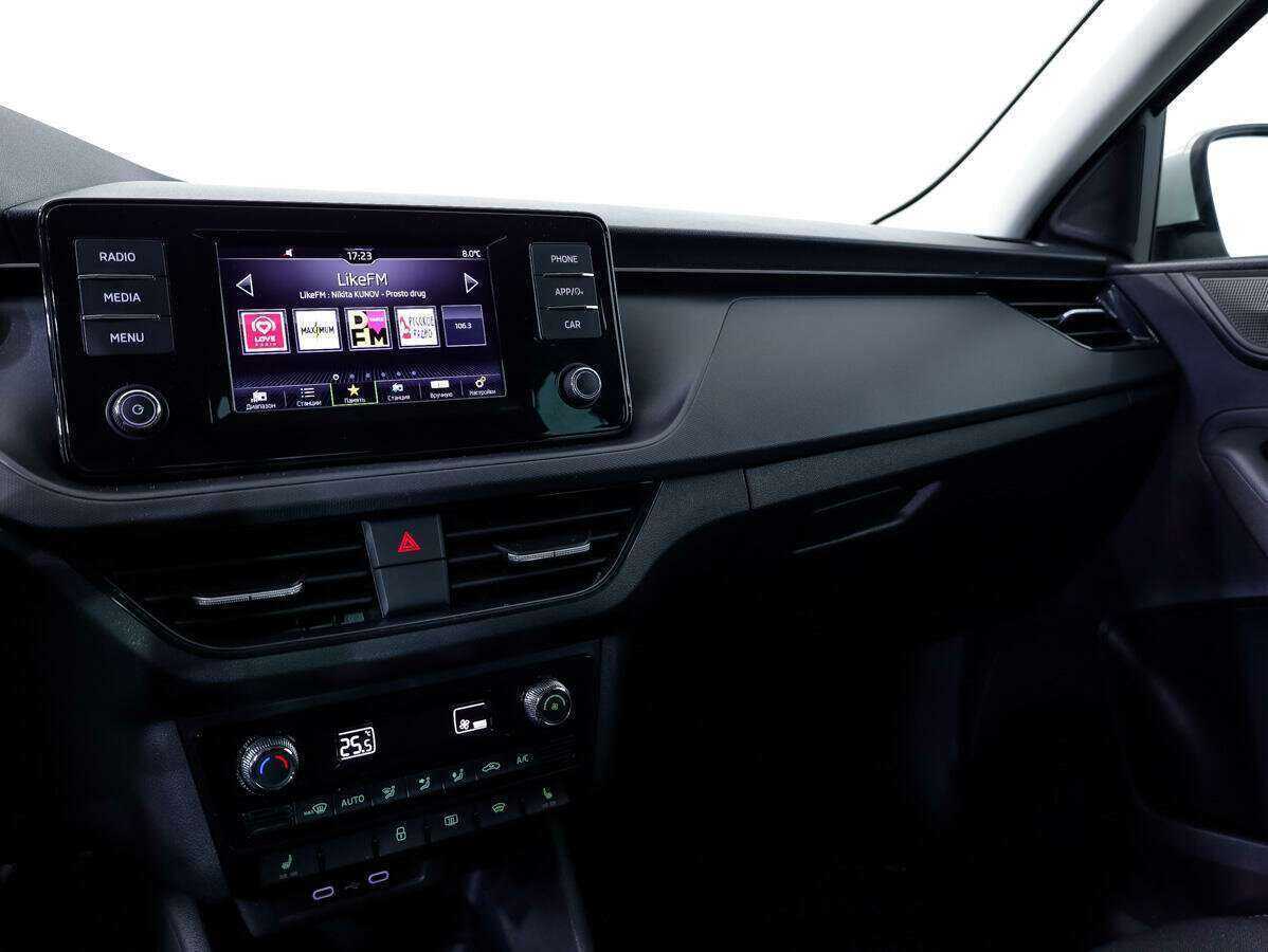 Skoda Rapid с пробегом — 2021 год. Фото: #12