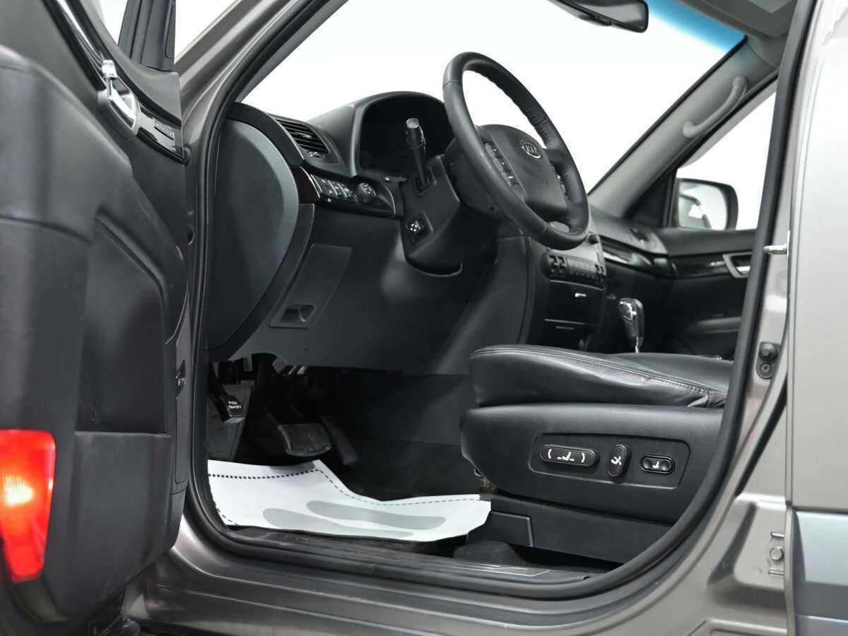 Kia Mohave с пробегом — 2012 год. Фото: #10