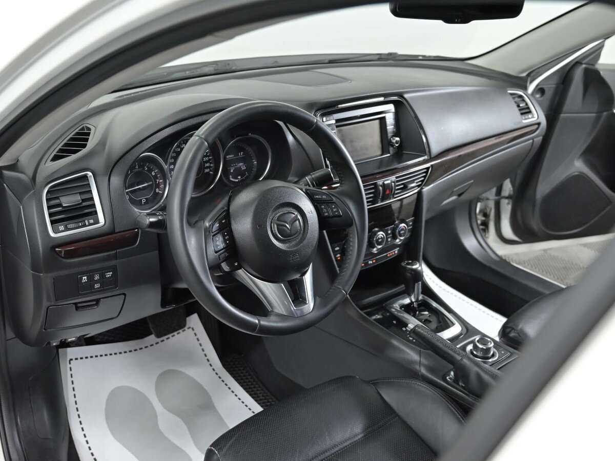 Mazda 6 с пробегом — 2014 год. Фото: #7