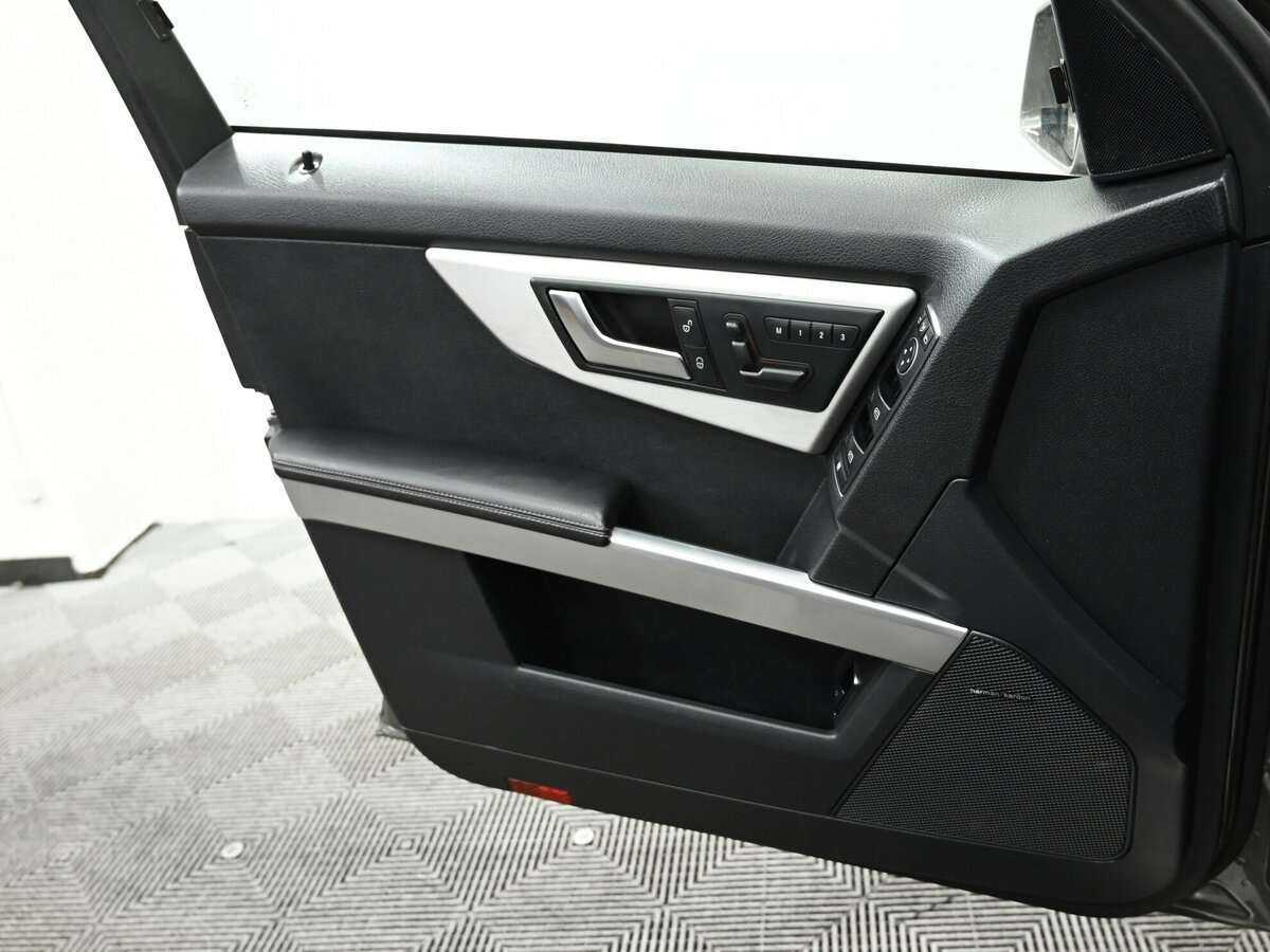 Mercedes-Benz GLK-Класс с пробегом — 2015 год. Фото: #16