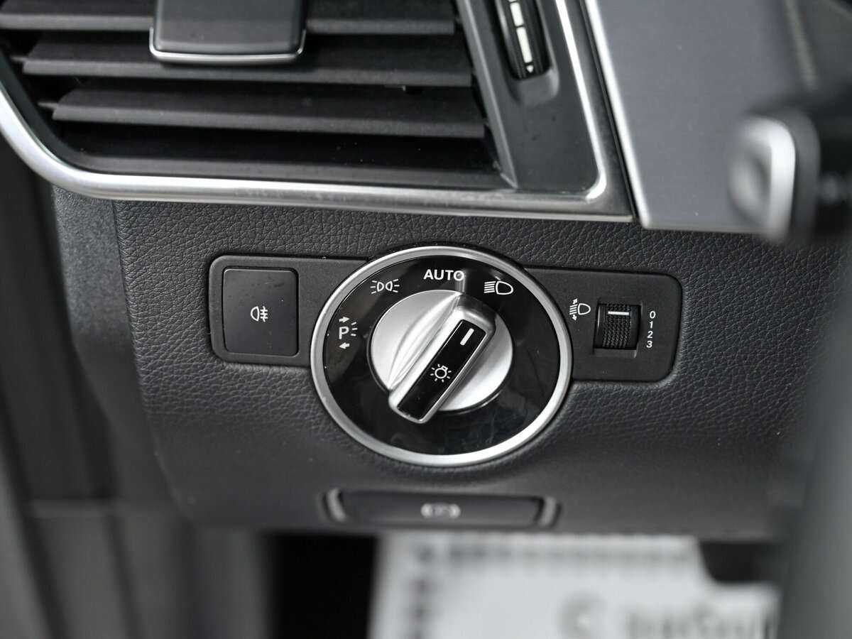 Mercedes-Benz M-Класс с пробегом — 2012 год. Фото: #8