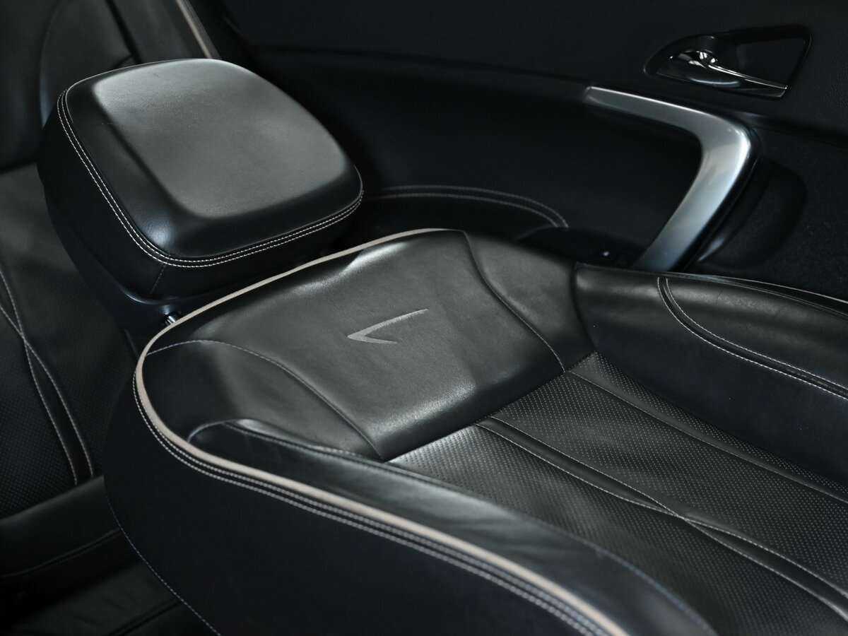 Opel Insignia с пробегом — 2014 год. Фото: #13