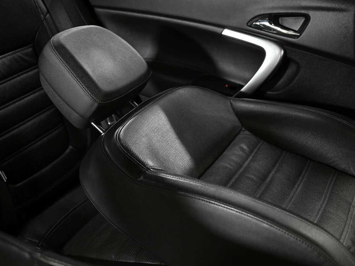 Opel Insignia с пробегом — 2013 год. Фото: #11