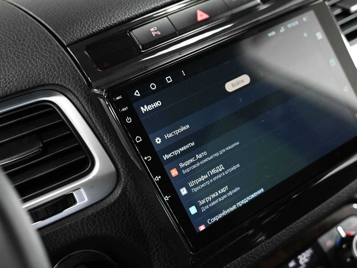 Volkswagen Touareg с пробегом — 2013 год. Фото: #9