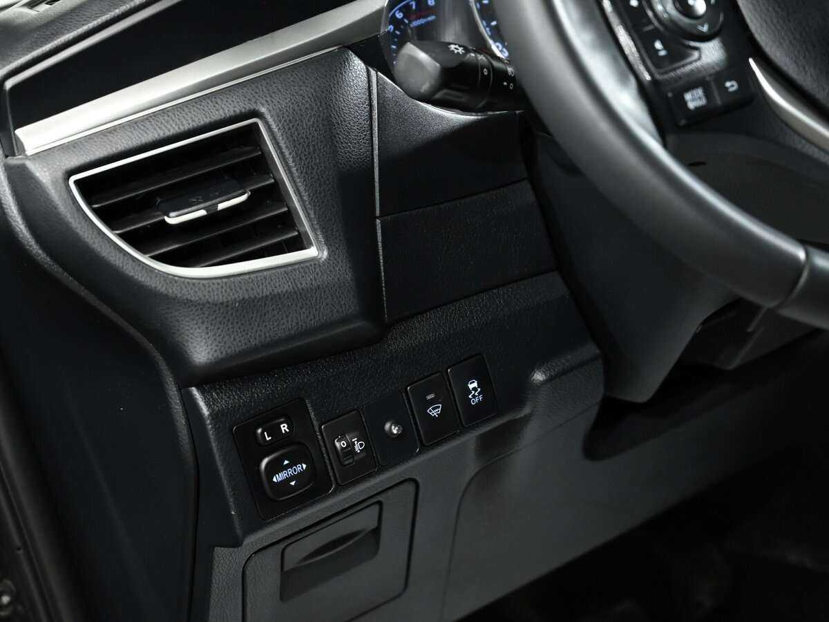 Toyota Corolla с пробегом — 2015 год. Фото: #7