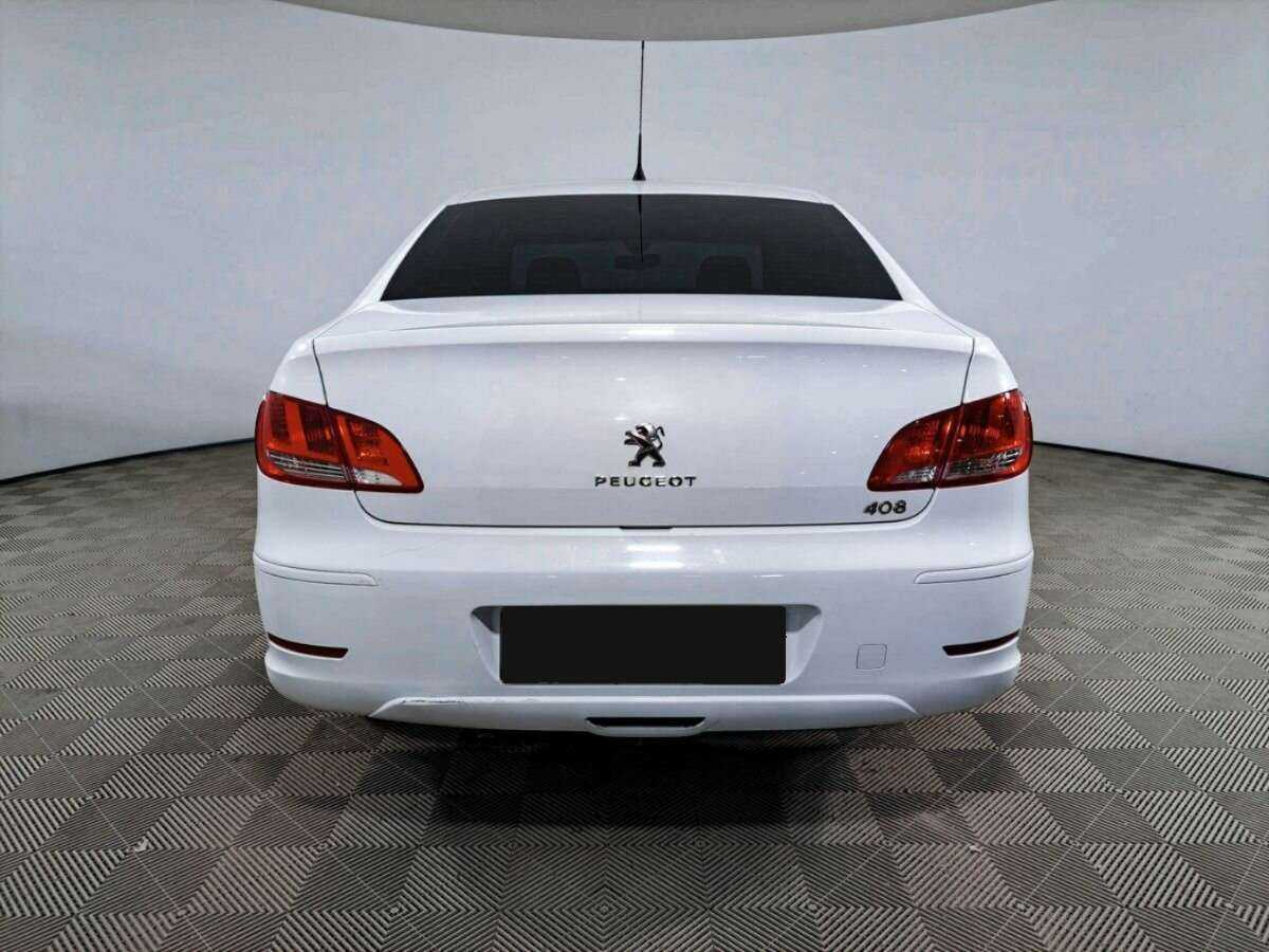 Peugeot 408 с пробегом — 2013 год. Фото: #4