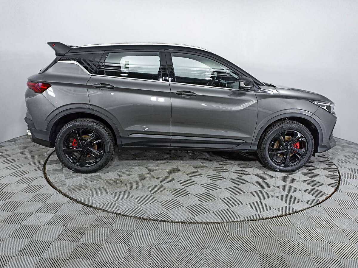 Geely Coolray с пробегом — 2023 год. Фото: #3