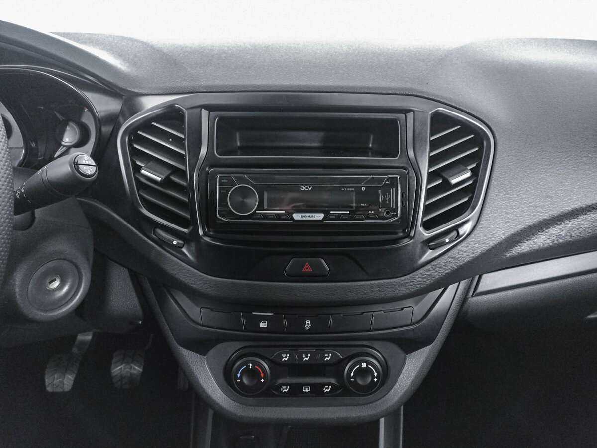 Lada (ВАЗ) Vesta с пробегом — 2020 год. Фото: #14