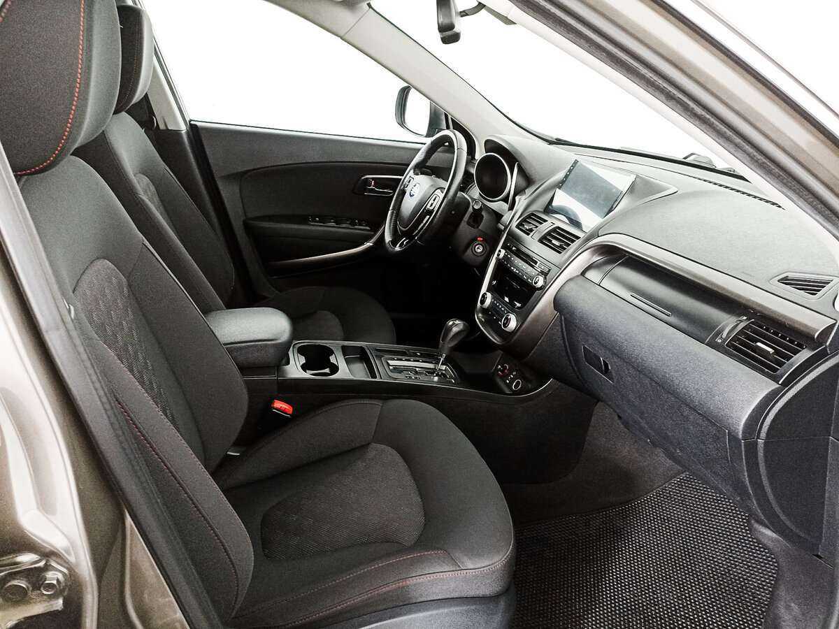 FAW Besturn X80 с пробегом — 2017 год. Фото: #8