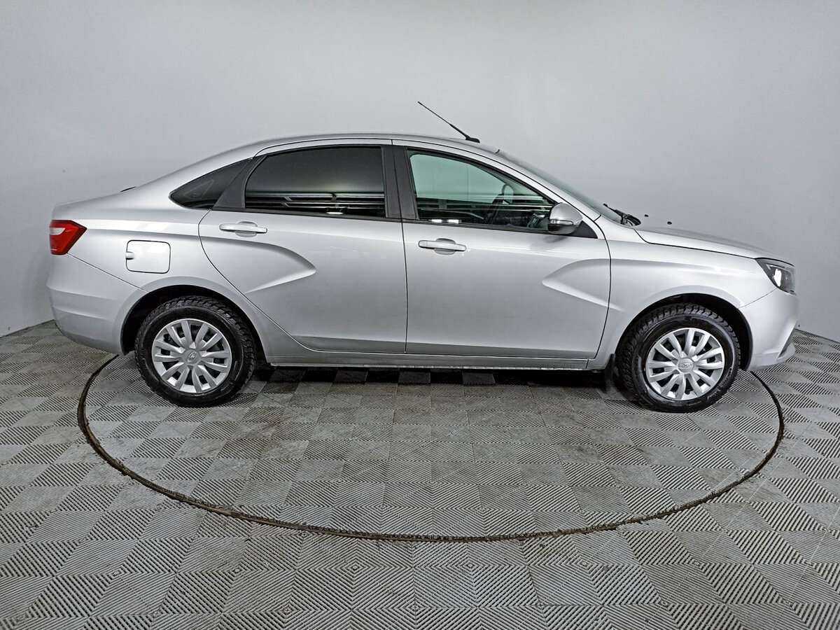 Lada (ВАЗ) Vesta с пробегом — 2017 год. Фото: #3