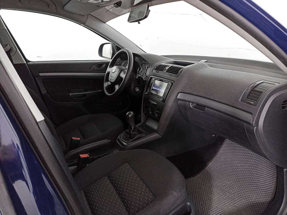 Skoda Octavia с пробегом — 2012 год. Фото: #6
