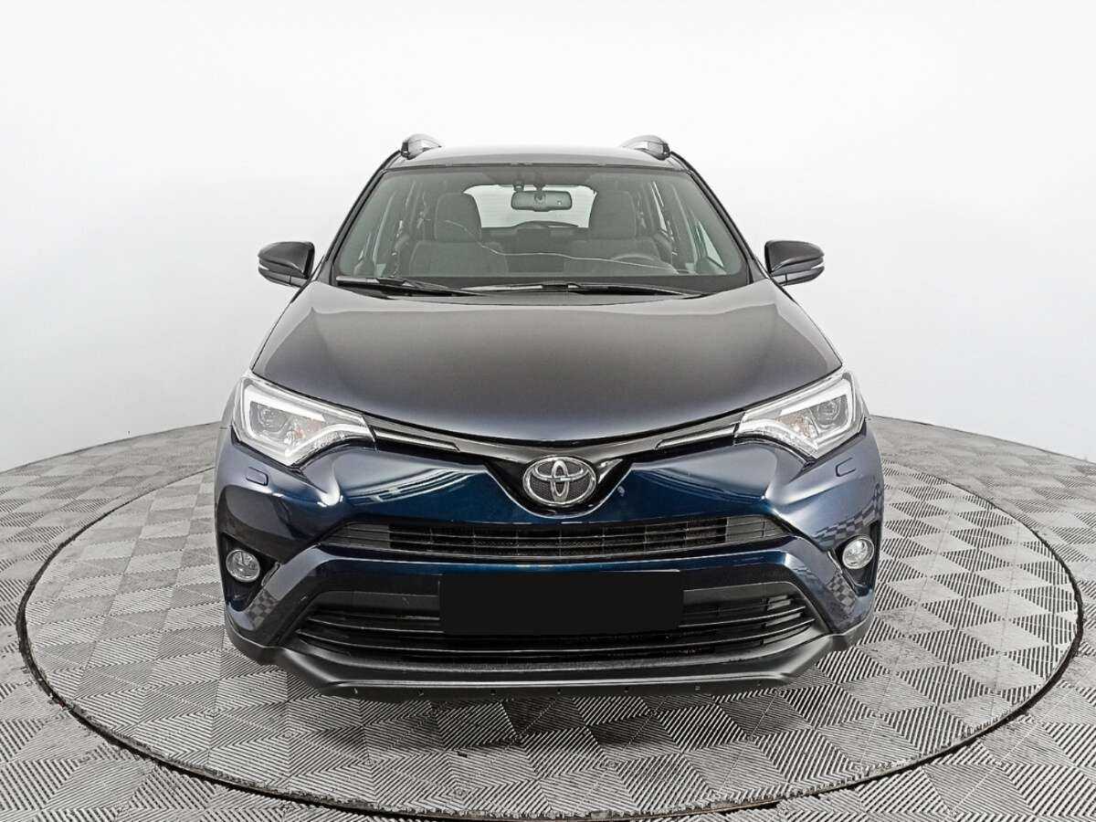 Toyota RAV4 с пробегом — 2019 год. Фото: #1