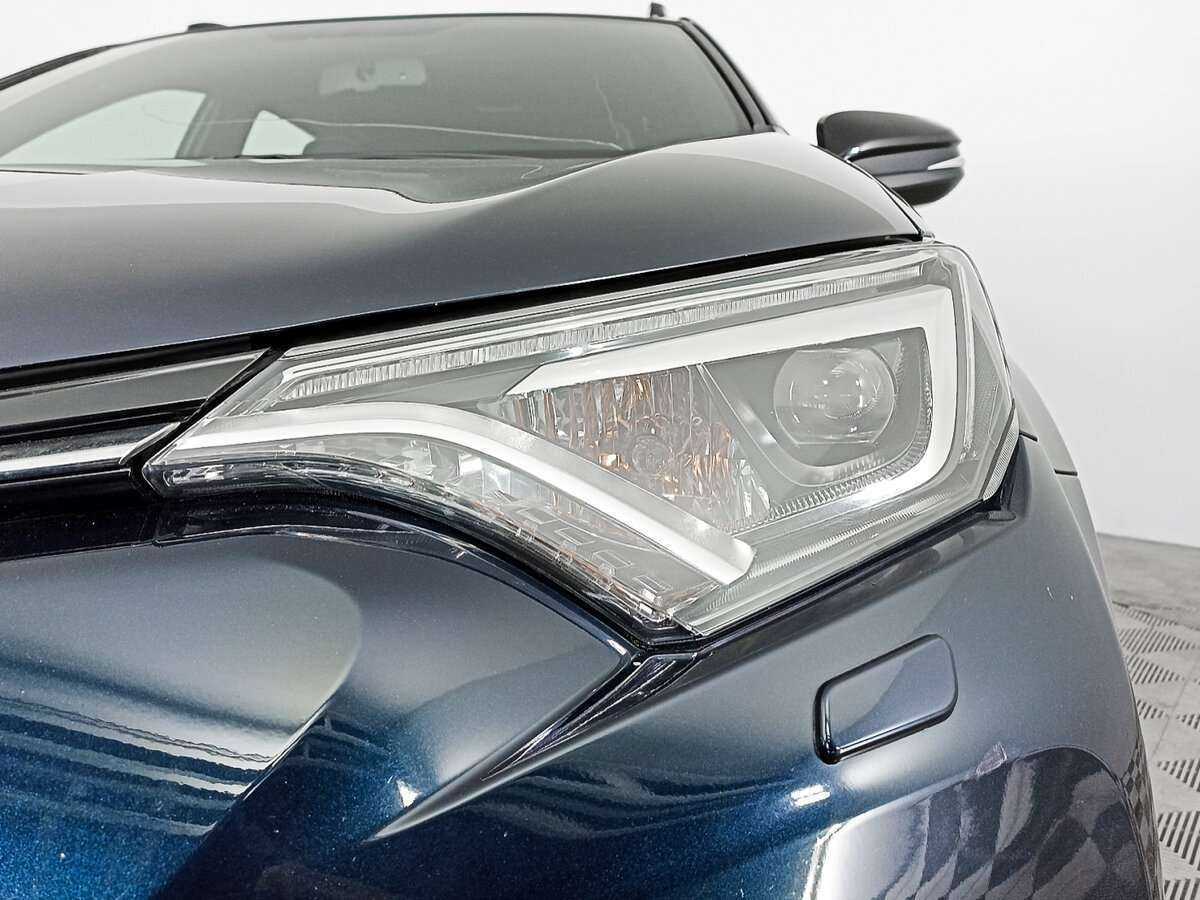 Toyota RAV4 с пробегом — 2019 год. Фото: #16