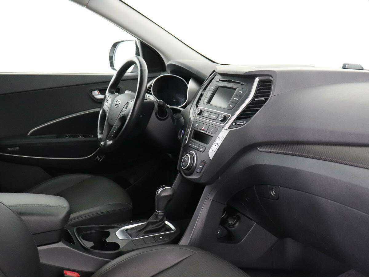 Hyundai Santa Fe с пробегом — 2017 год. Фото: #6