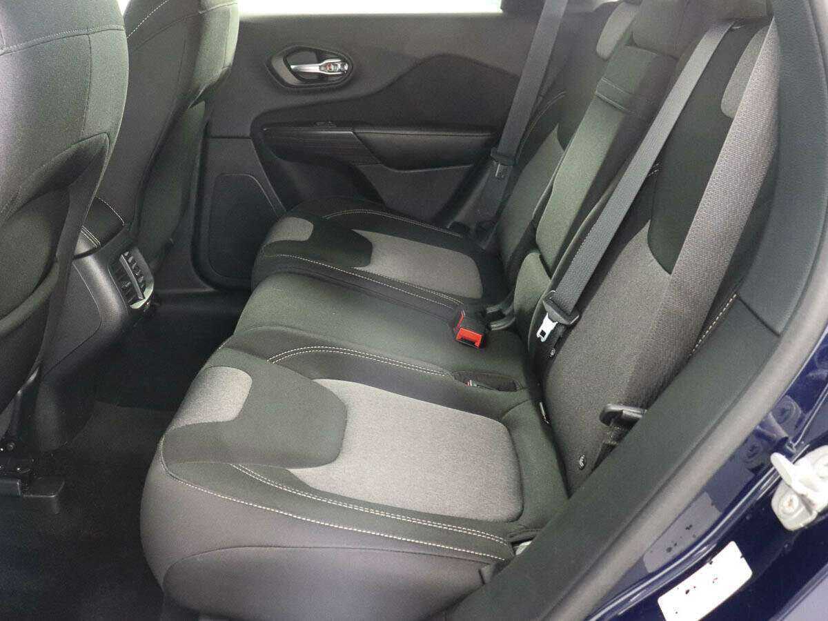 Jeep Cherokee с пробегом — 2014 год. Фото: #8