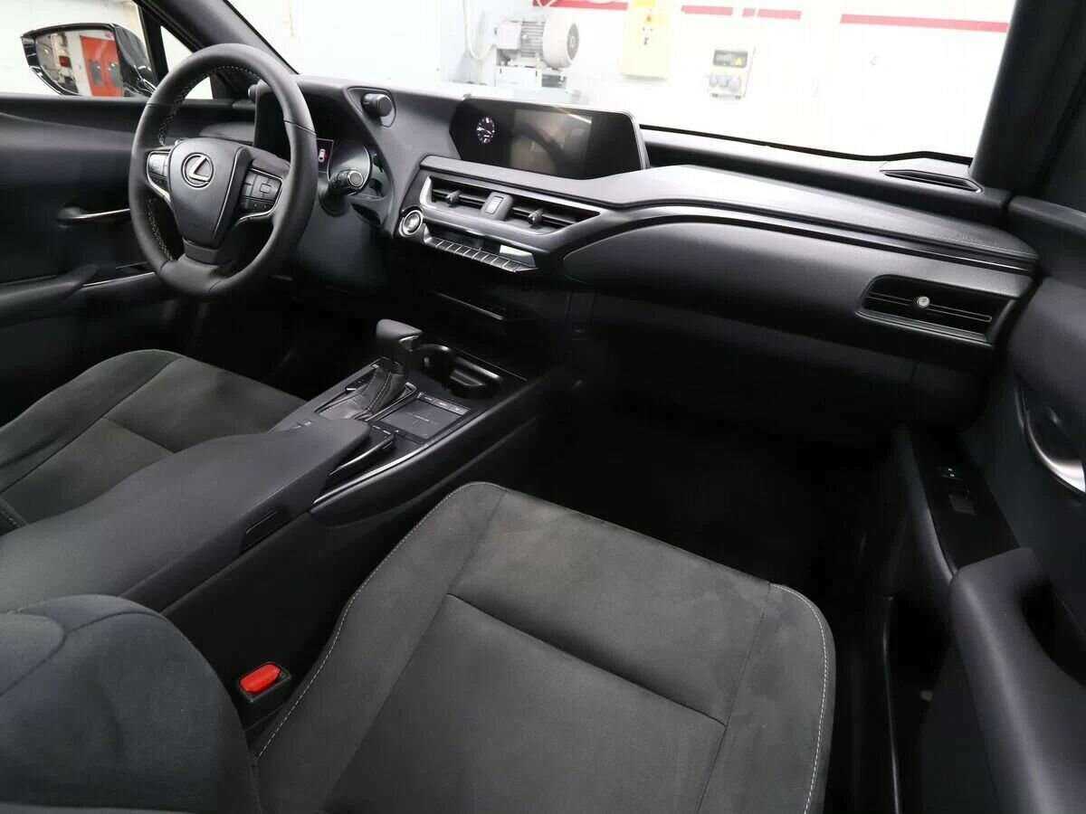 Lexus UX с пробегом — 2019 год. Фото: #14