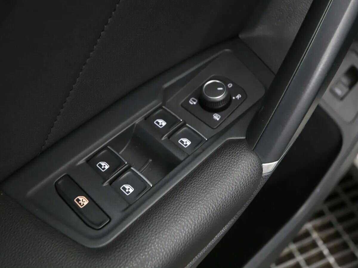 Volkswagen Tiguan с пробегом — 2018 год. Фото: #7