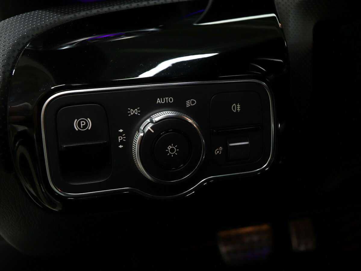 Mercedes-Benz A-Класс с пробегом — 2019 год. Фото: #22