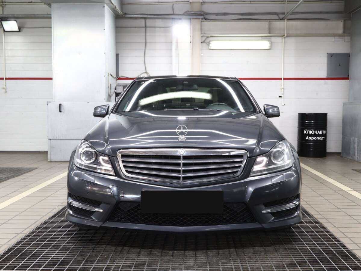 Mercedes-Benz C-Класс с пробегом — 2012 год. Фото: #2
