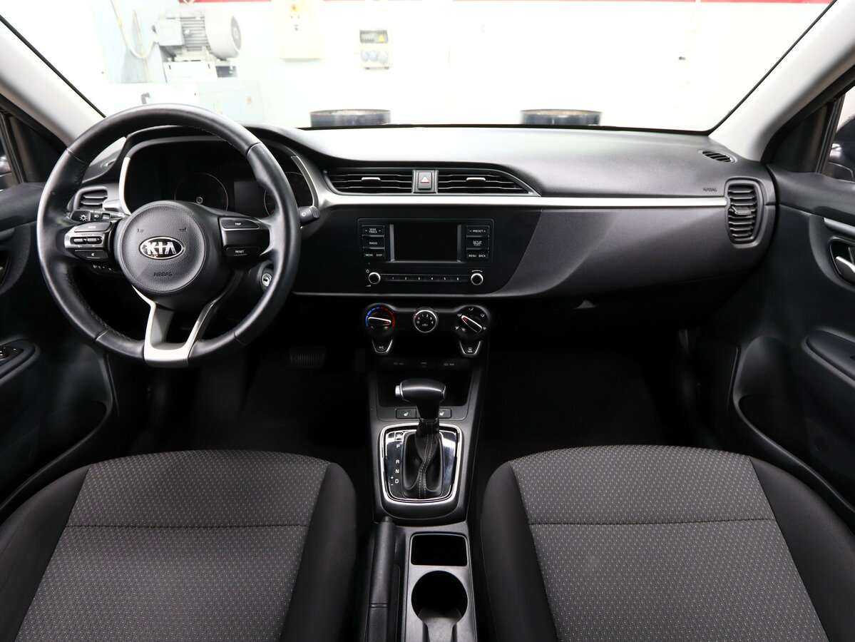 Kia Rio с пробегом — 2020 год. Фото: #10