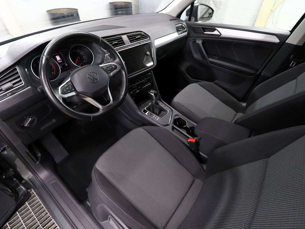 Volkswagen Tiguan с пробегом — 2021 год. Фото: #6