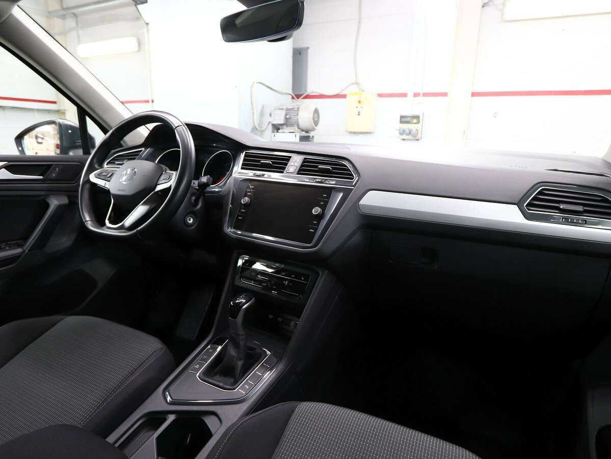 Volkswagen Tiguan с пробегом — 2021 год. Фото: #9