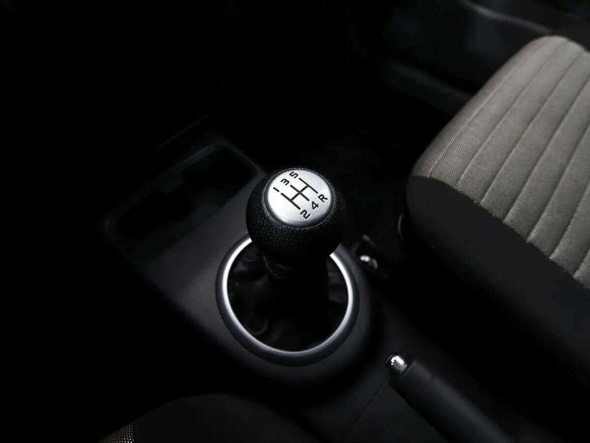 Suzuki SX4 с пробегом — 2013 год. Фото: #18