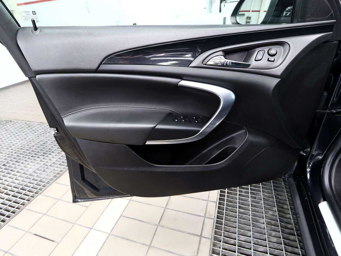 Opel Insignia с пробегом — 2014 год. Фото: #13