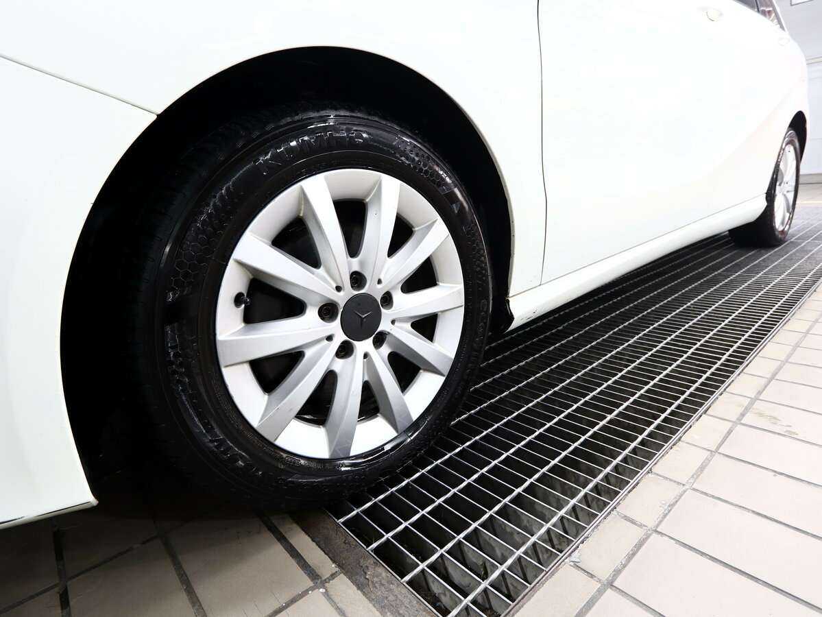 Mercedes-Benz B-Класс с пробегом — 2012 год. Фото: #18