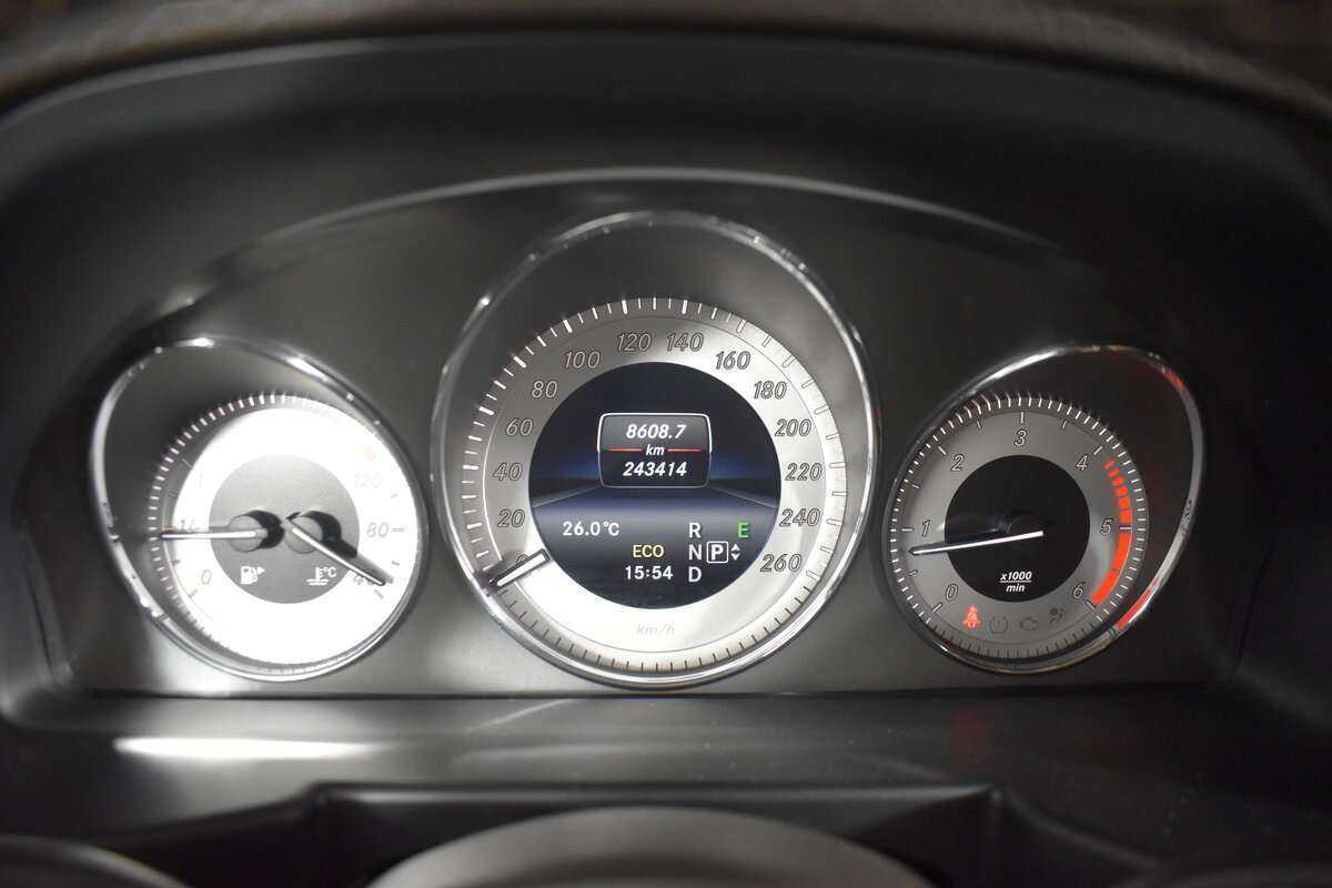 Mercedes-Benz GLK-Класс с пробегом — 2013 год. Фото: #6